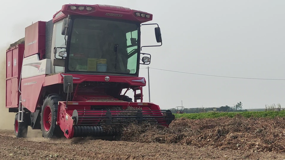 40年经验“老机手”的倾力推荐:一杆操作就是好,不是中联收获